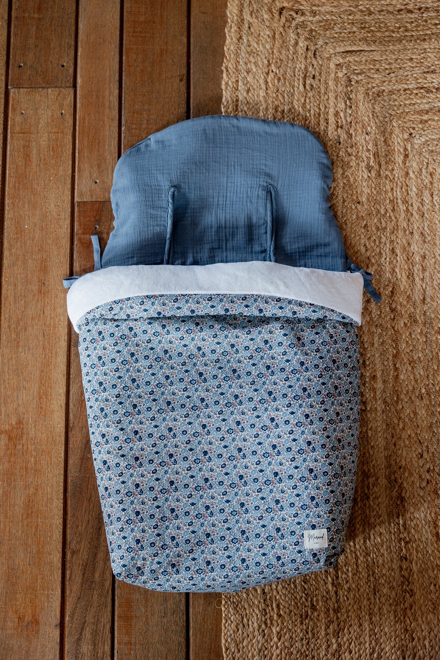 Funda carro Gastón con saco estampado